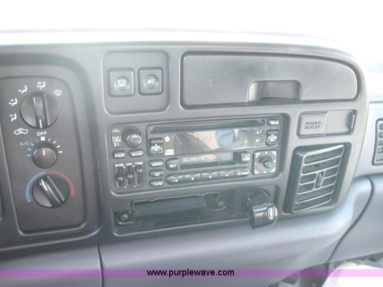 image for item 2776 1997 Dodge Ram 1500