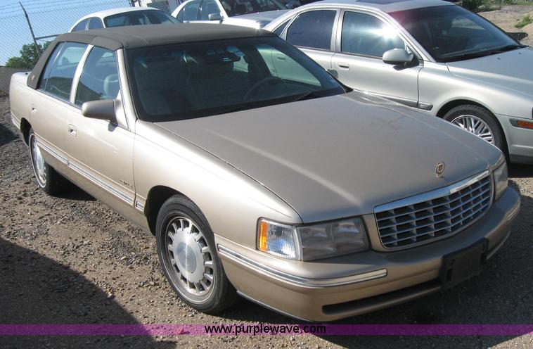 image for item 2778 1998 Cadillac DeVille