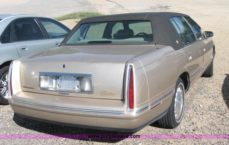 image for item 2778 1998 Cadillac DeVille