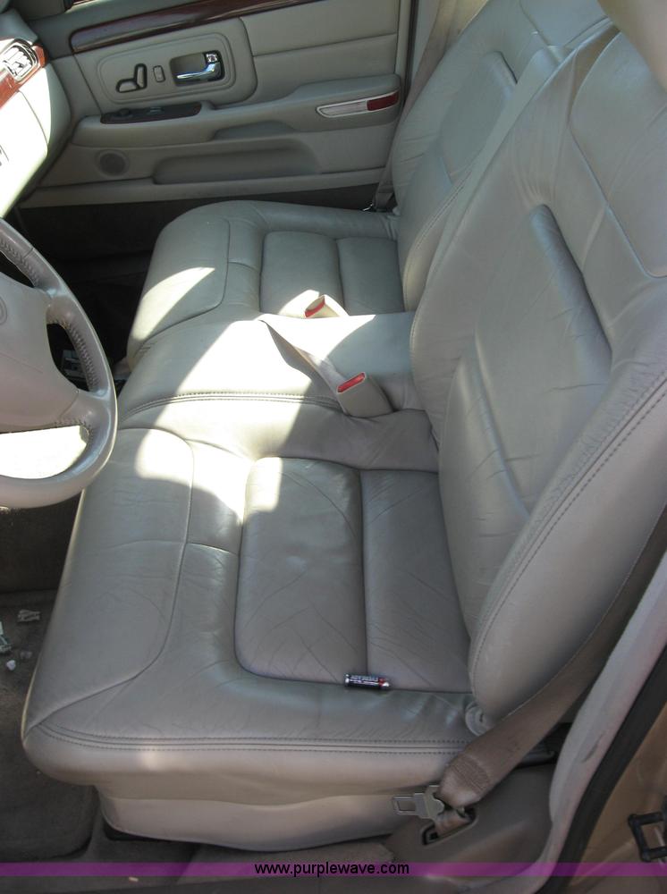 image for item 2778 1998 Cadillac DeVille