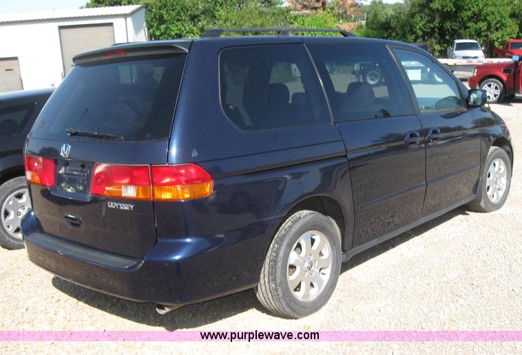 image for item 2779 2003 Honda Odyssey EX-L Non-repairable certificate, parts only