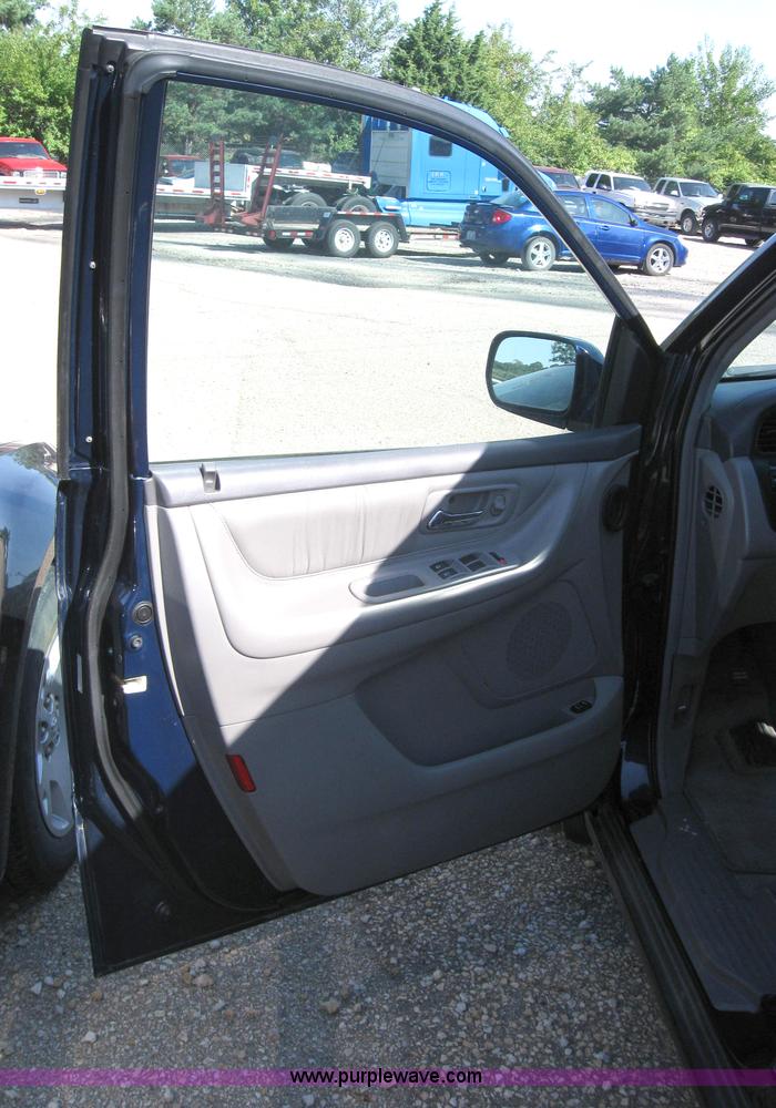 image for item 2779 2003 Honda Odyssey EX-L Non-repairable certificate, parts only