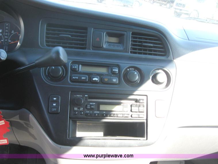 image for item 2779 2003 Honda Odyssey EX-L Non-repairable certificate, parts only