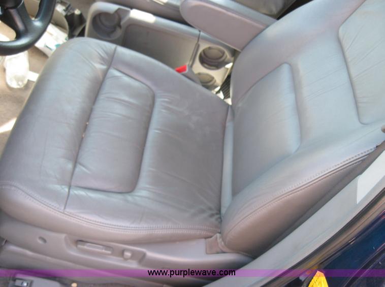 image for item 2779 2003 Honda Odyssey EX-L Non-repairable certificate, parts only