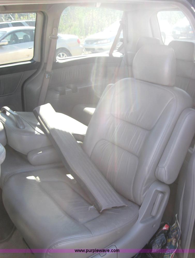 image for item 2779 2003 Honda Odyssey EX-L Non-repairable certificate, parts only