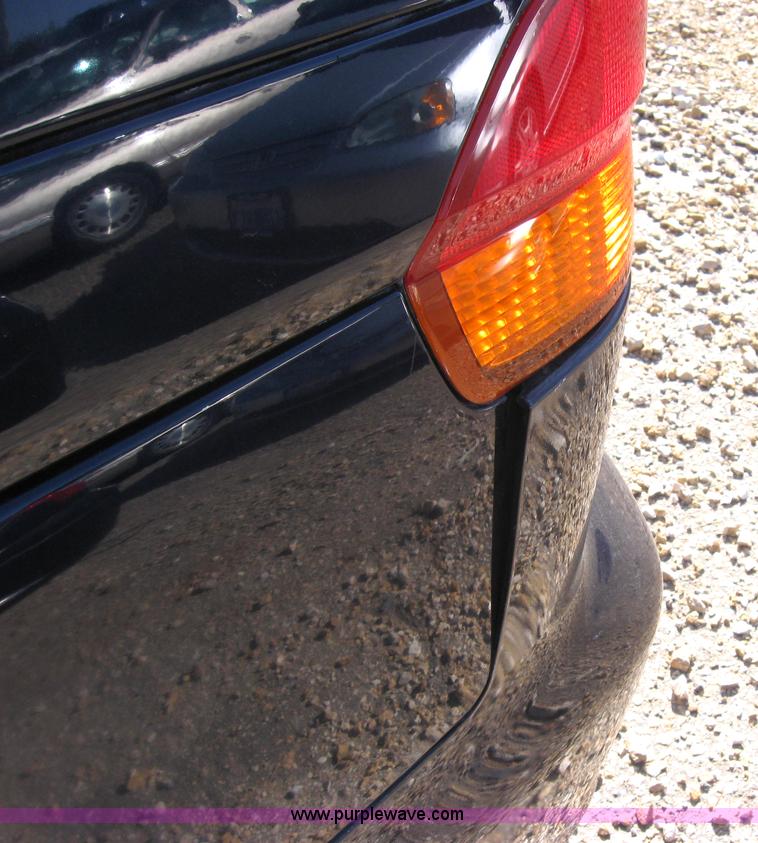 image for item 2779 2003 Honda Odyssey EX-L Non-repairable certificate, parts only