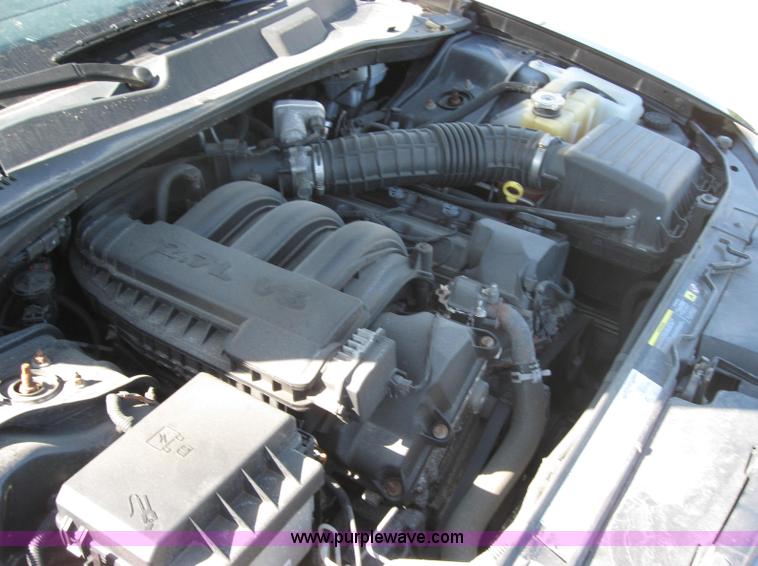 image for item 2780 2006 Dodge Magnum SE/SXT