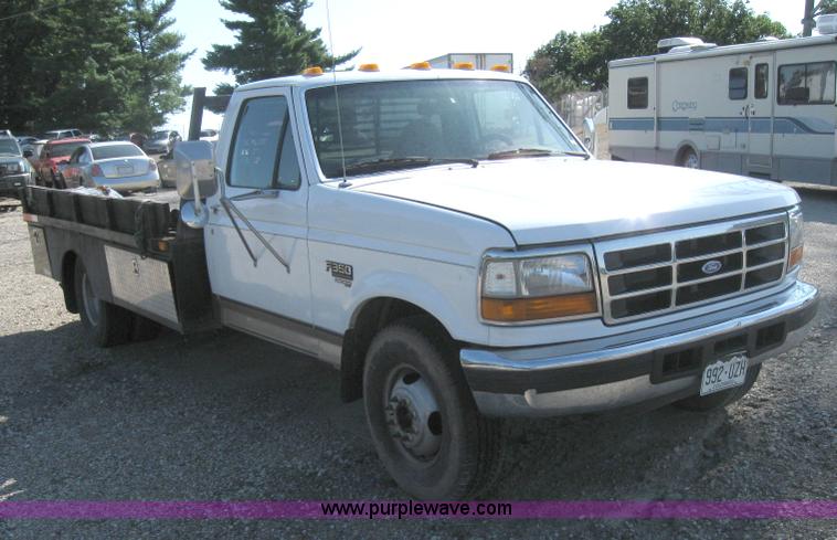 image for item 2781 1996 Ford F350