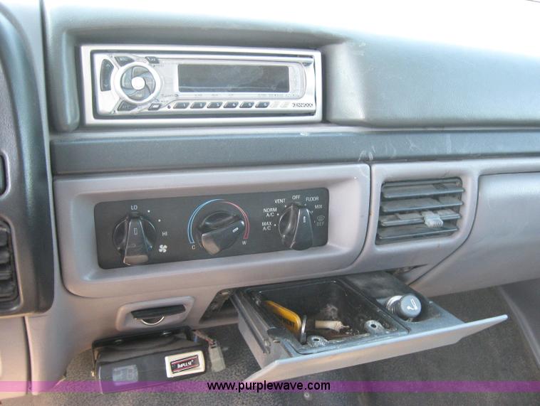 image for item 2781 1996 Ford F350