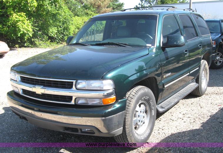 image for item 2783 2001 Chevrolet Tahoe