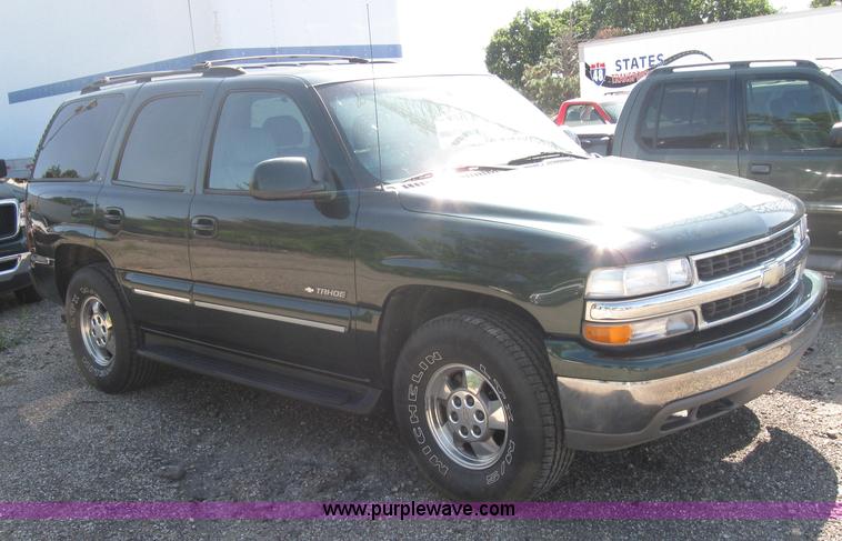 image for item 2783 2001 Chevrolet Tahoe