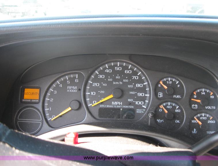 image for item 2783 2001 Chevrolet Tahoe