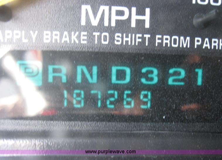 image for item 2783 2001 Chevrolet Tahoe