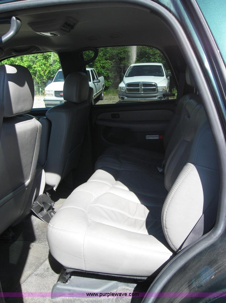 image for item 2783 2001 Chevrolet Tahoe