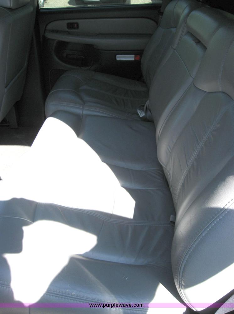 image for item 2783 2001 Chevrolet Tahoe