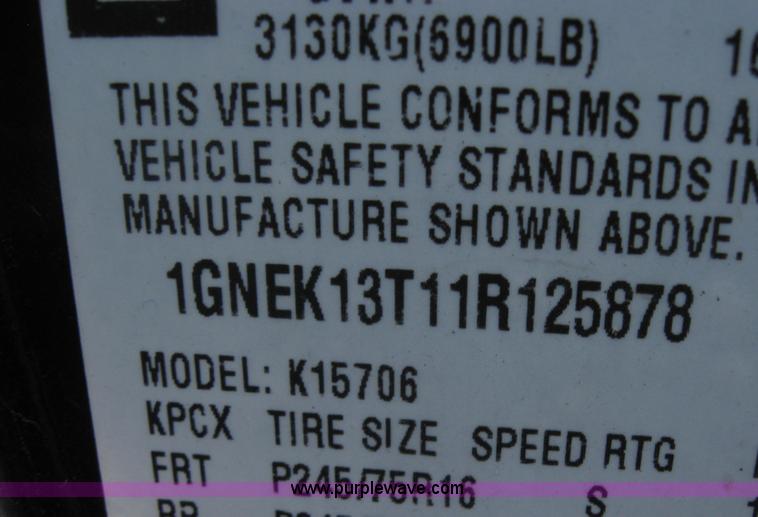 image for item 2783 2001 Chevrolet Tahoe