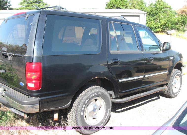 image for item 2784 1997 Ford Expedition Non-repairable certificate, parts only
