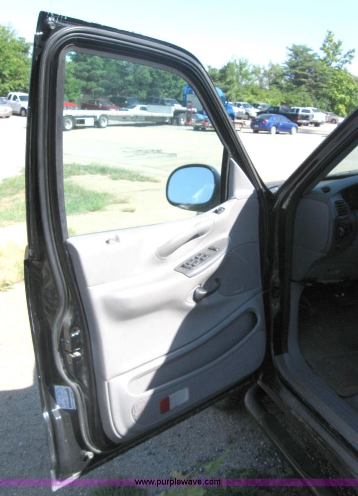 image for item 2784 1997 Ford Expedition Non-repairable certificate, parts only