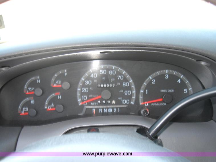 image for item 2784 1997 Ford Expedition Non-repairable certificate, parts only