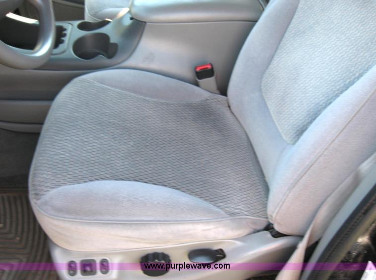 image for item 2784 1997 Ford Expedition Non-repairable certificate, parts only