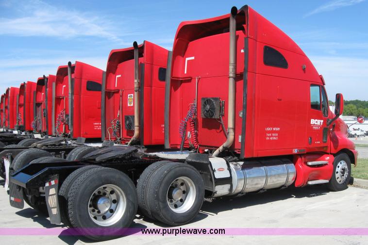 image for item 5027 2004 Kenworth T2000 semi truck