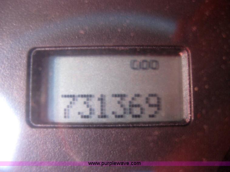 image for item 5027 2004 Kenworth T2000 semi truck