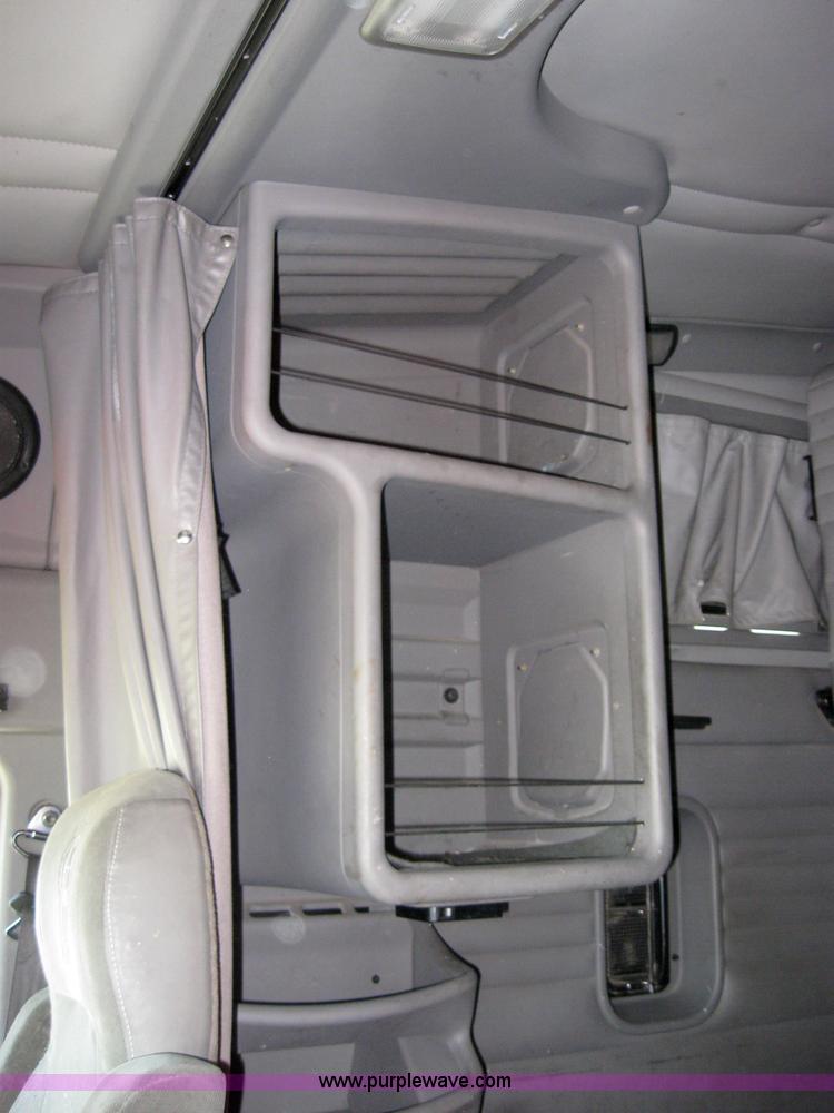 image for item 5027 2004 Kenworth T2000 semi truck