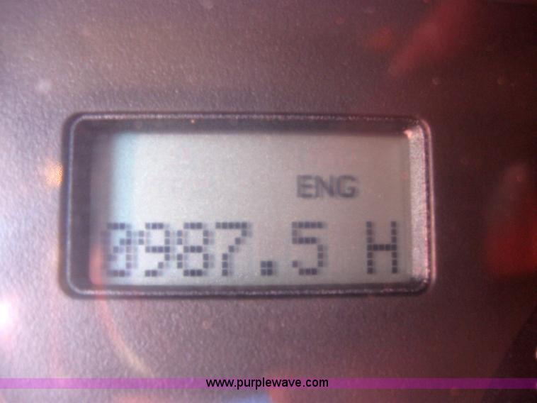 image for item 5028 2004 Kenworth T2000 semi truck