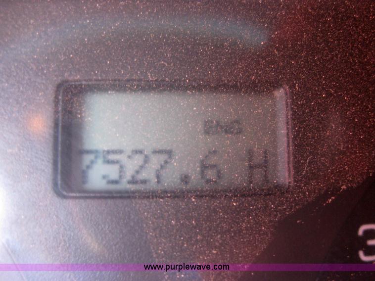 image for item 5029 2004 Kenworth T2000 semi truck