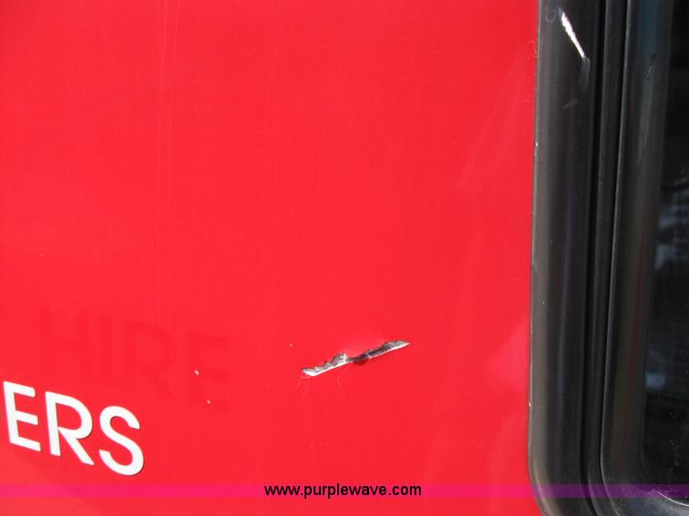 image for item 5030 2004 Kenworth T2000 semi truck