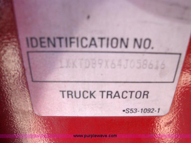 image for item 5030 2004 Kenworth T2000 semi truck