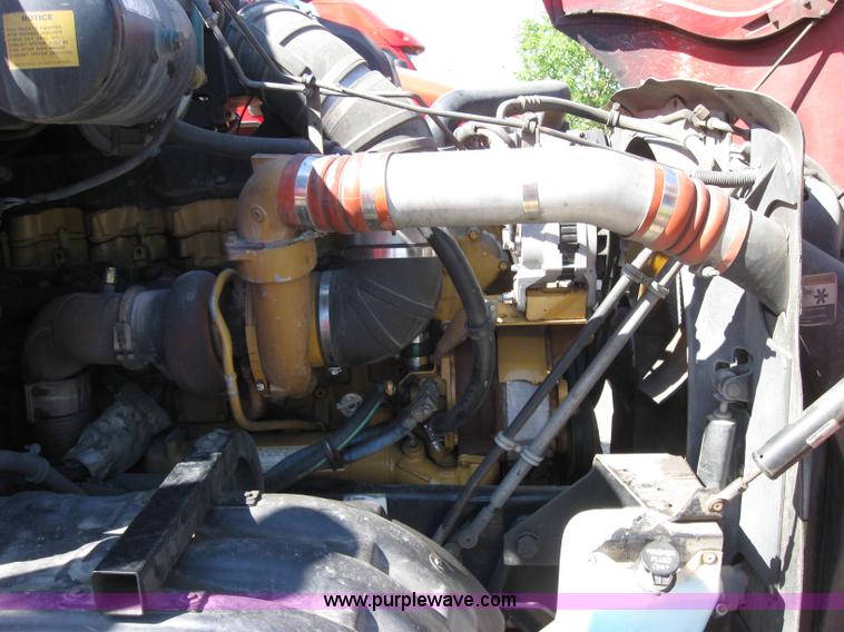 image for item 5031 2004 Kenworth T2000 semi truck