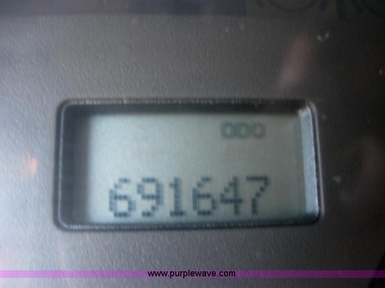 image for item 5033 2004 Kenworth T2000 semi truck