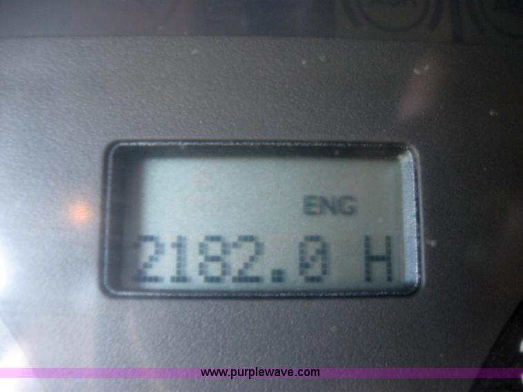 image for item 5033 2004 Kenworth T2000 semi truck