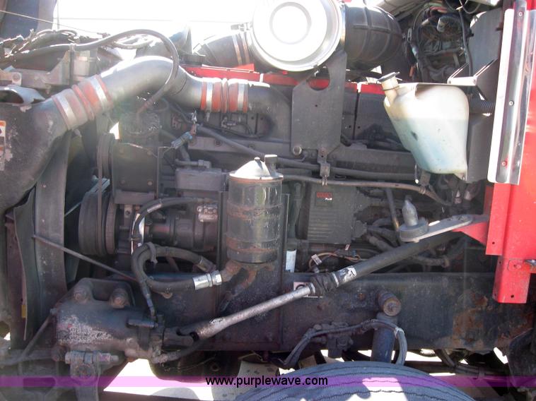 image for item 5034 2003 Kenworth Construct T600 semi truck