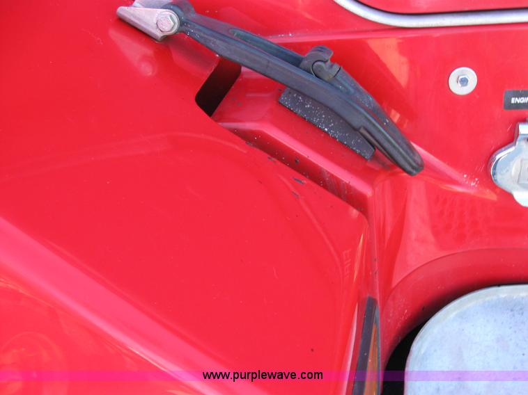 image for item 5034 2003 Kenworth Construct T600 semi truck