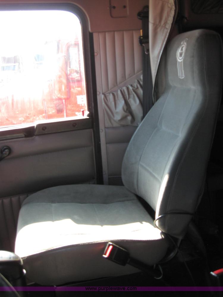 image for item 5035 2003 Kenworth Construct T600 semi truck