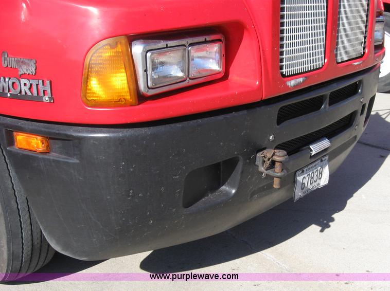 image for item 5035 2003 Kenworth Construct T600 semi truck