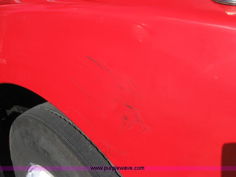 image for item 5035 2003 Kenworth Construct T600 semi truck