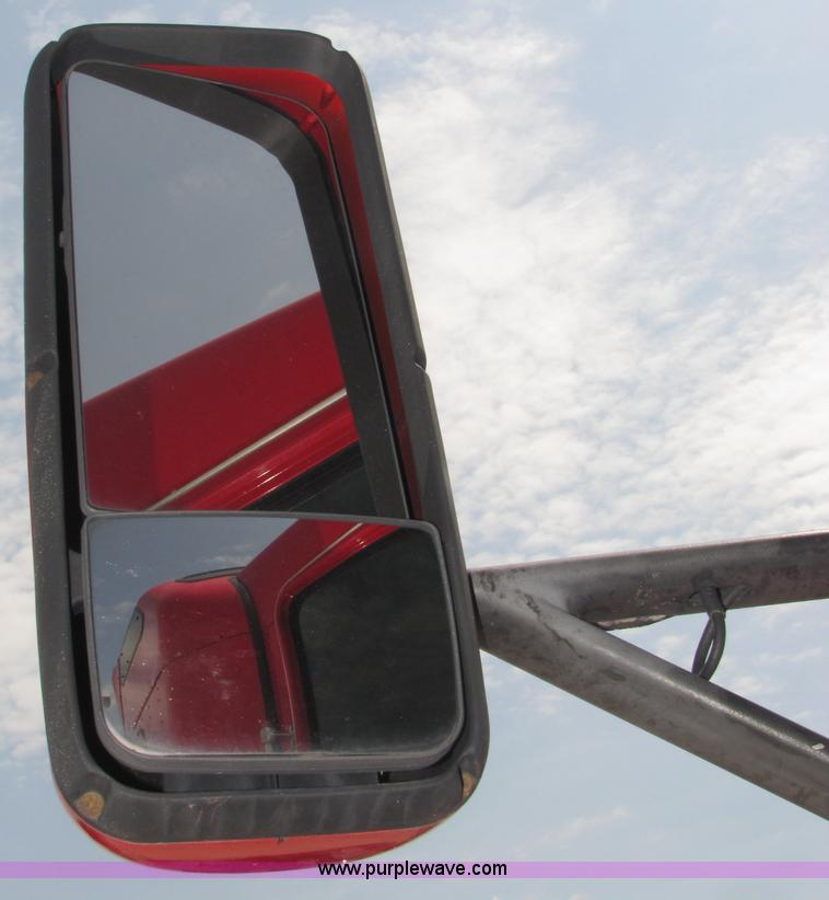 image for item 5036 2003 Kenworth Construct T600 semi truck