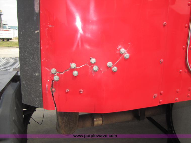 image for item 5036 2003 Kenworth Construct T600 semi truck