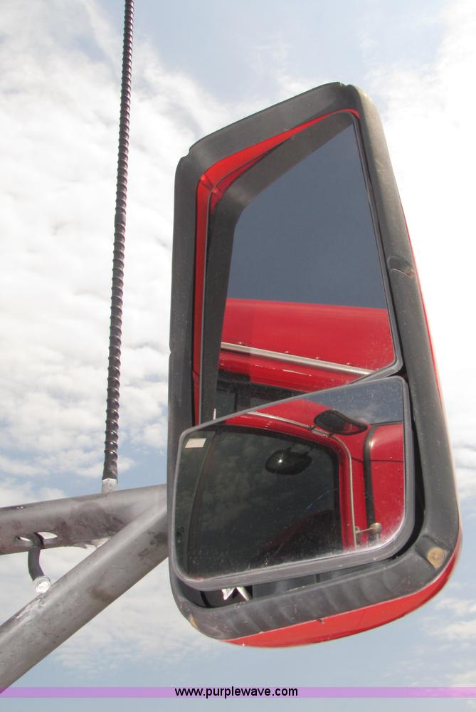 image for item 5036 2003 Kenworth Construct T600 semi truck