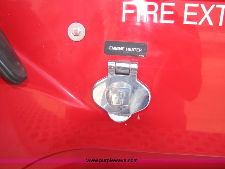 image for item 5036 2003 Kenworth Construct T600 semi truck