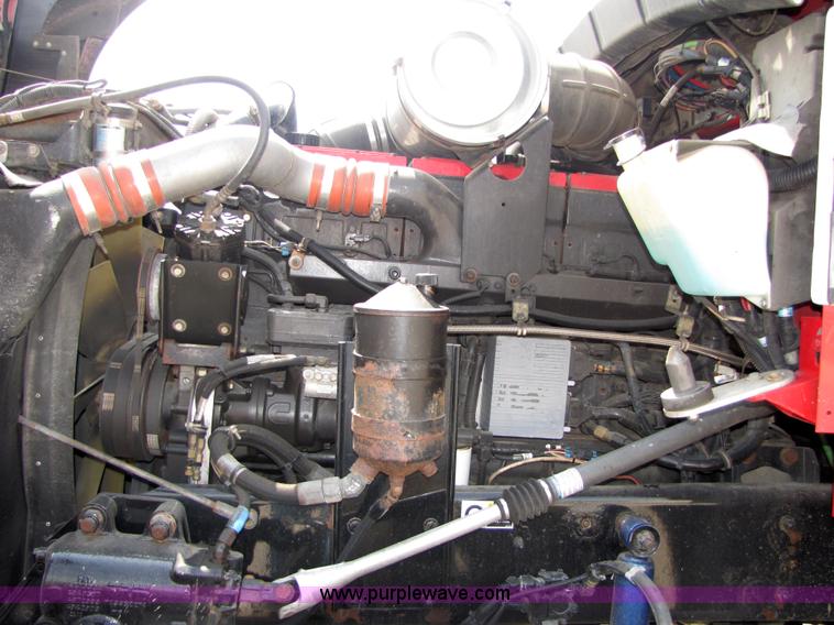 image for item 5036 2003 Kenworth Construct T600 semi truck