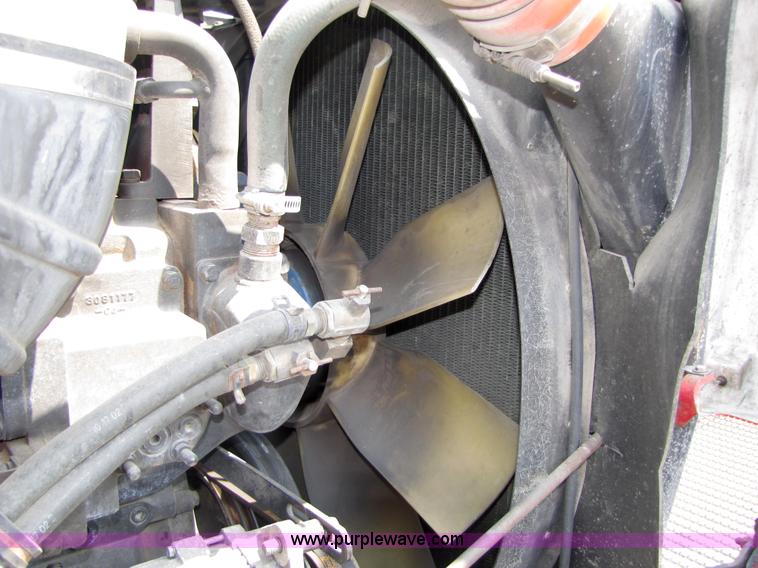 image for item 5036 2003 Kenworth Construct T600 semi truck