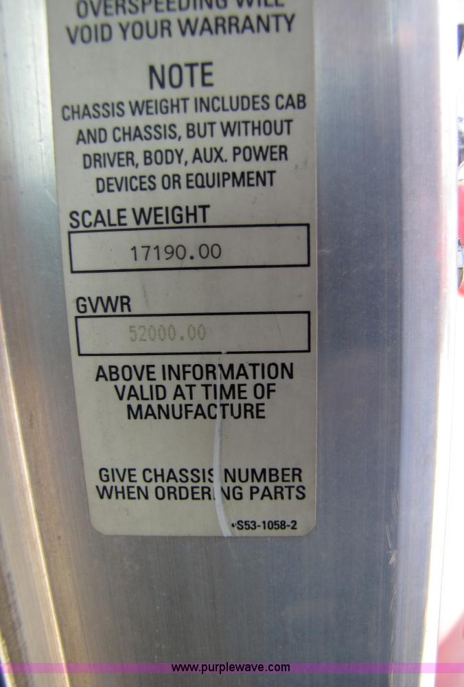 image for item 5036 2003 Kenworth Construct T600 semi truck