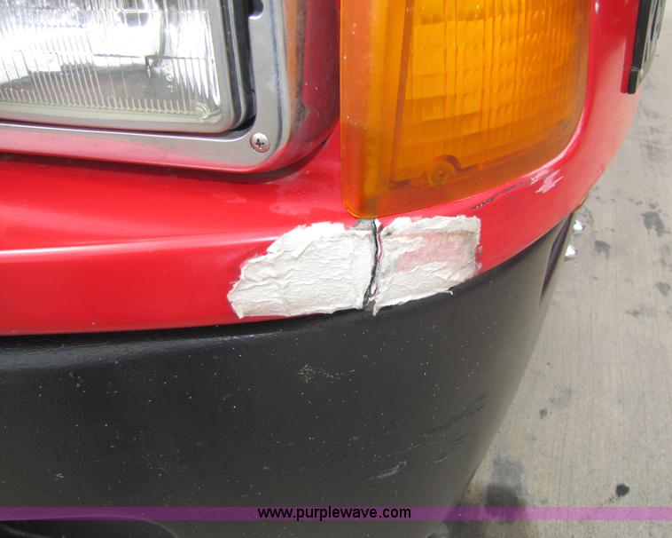 image for item 5037 2003 Kenworth Construct T600 semi truck