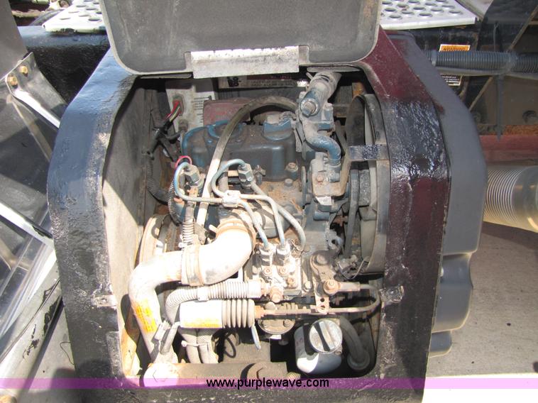 image for item 5038 2003 Kenworth Construct T600 semi truck