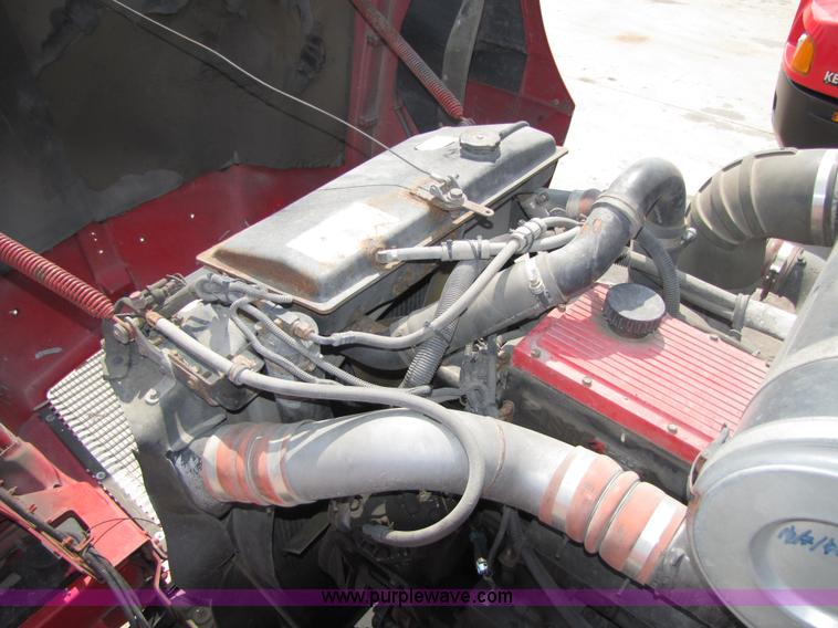 image for item 5038 2003 Kenworth Construct T600 semi truck