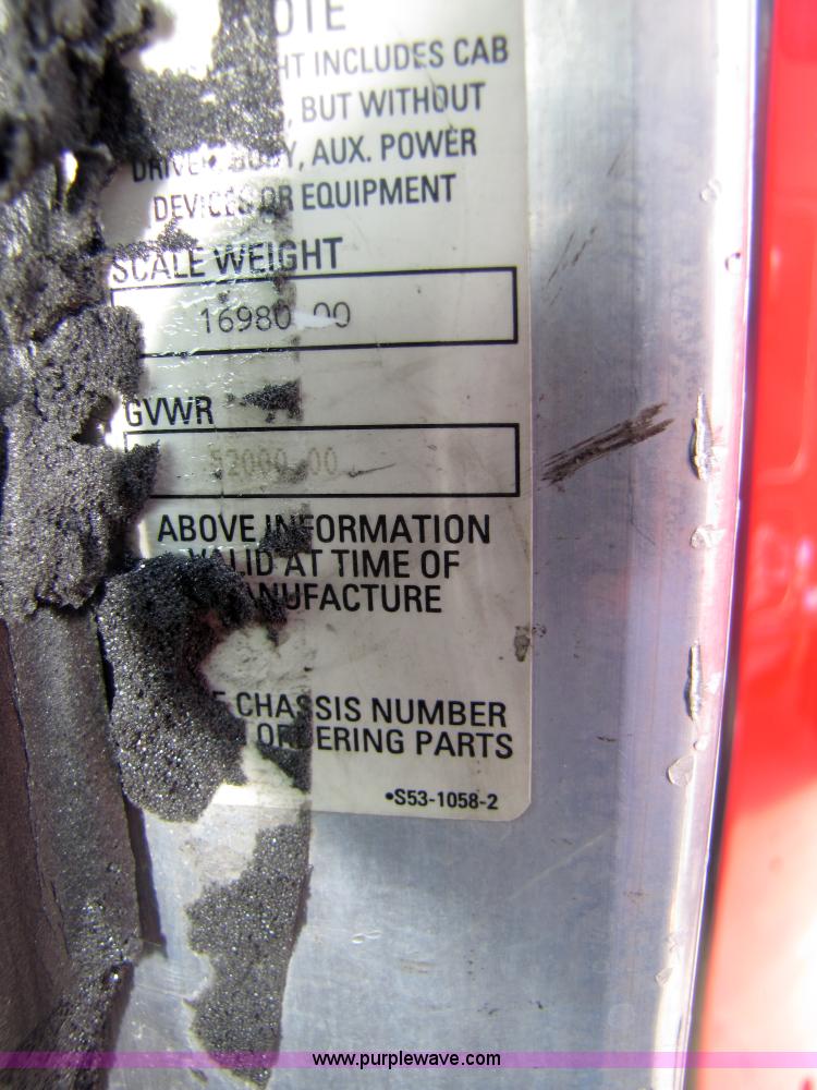 image for item 5040 2003 Kenworth Construct T600 semi truck